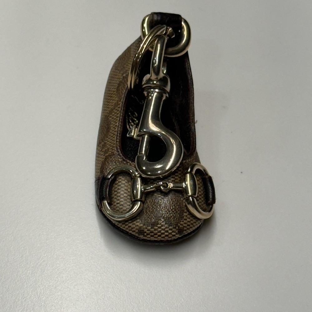 Gucci Horsebit Brown GG Logo Keychain Tiny Shoe Charm Gold Hardware + COA - Picture 4 of 12